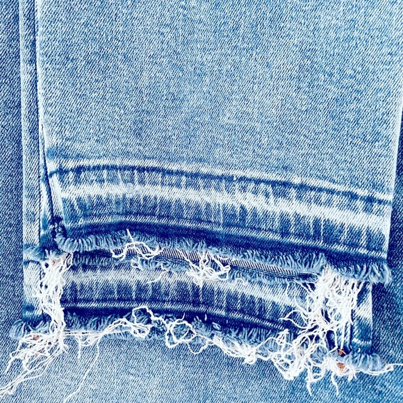 Good American Classic Slim Straight Mid Rise Blue Jean Released Hem Size 14/32 - Picture 10 of 13